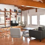 Architect-Designed Loft In A Historic Hilltop Neighborhood